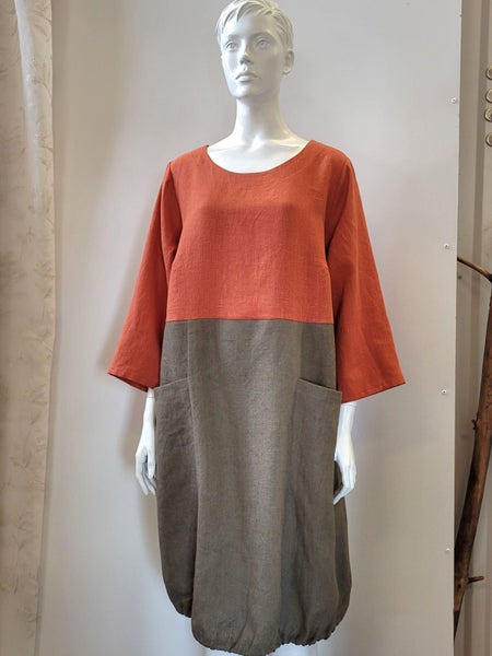 Aina linnekl&auml;nning &ndash; Orange-khaki,  storlekar L och XL