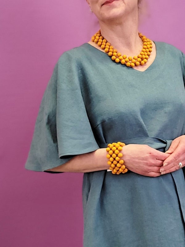 Festkl&auml;nning har l&aring;ng &auml;rmen.