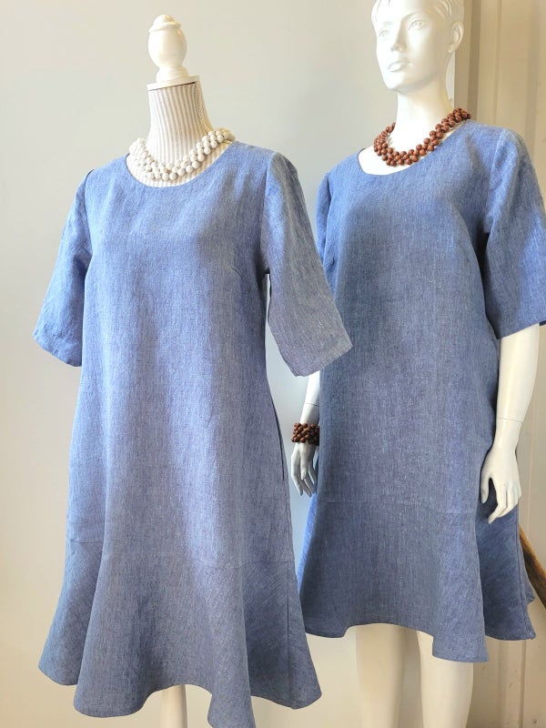 Melerad ljusbl&aring; sommarkl&auml;nning.