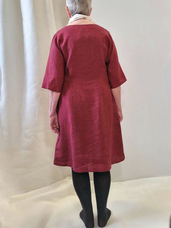 V&auml;lsittande kl&auml;nning.